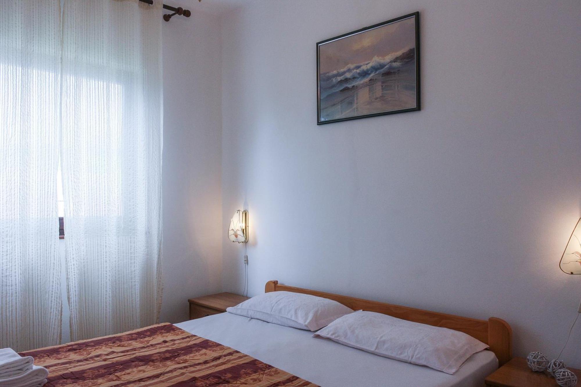 Apartment Suzy فانتاسيسي الغرفة الصورة